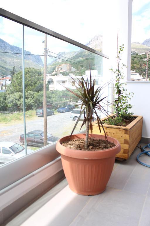 Beachside Apartment In Plakias Centre! Eksteriør billede