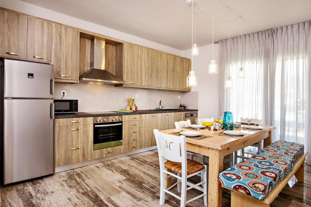 Beachside Apartment In Plakias Centre! Eksteriør billede